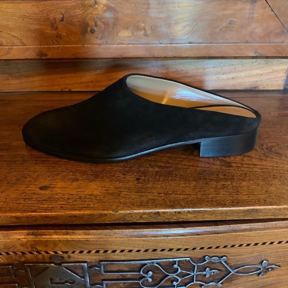 ALUMNAE Black Calf Suede Mules, Size 37.5. Exquisitely handcrafted in Italy.